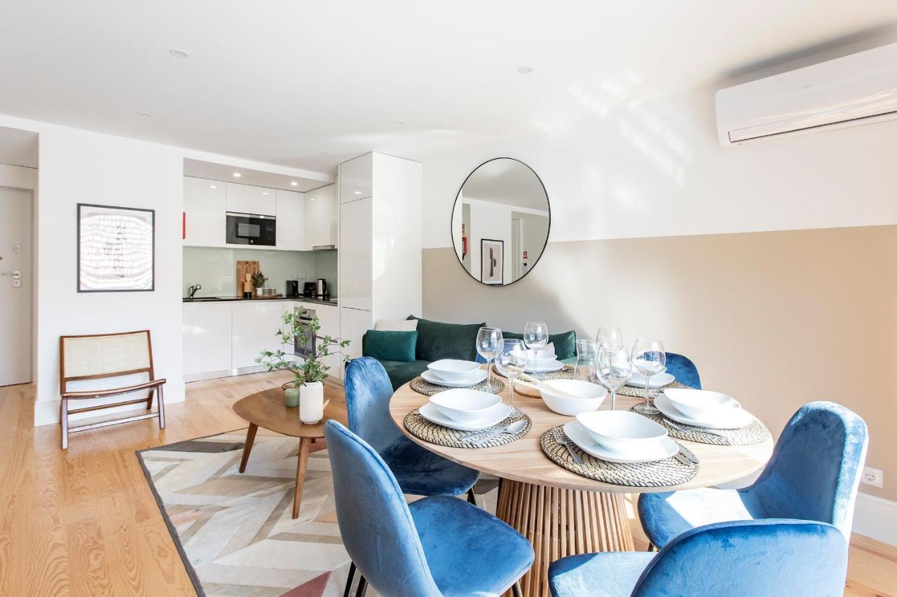 Bright 3Br Flat W/ Ac In City Center By Lovelystay Porto Eksteriør bilde